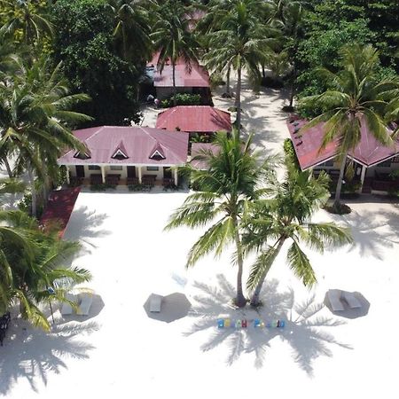 Beach Placid Resort Powered By Cocotel Ocoy Buitenkant foto