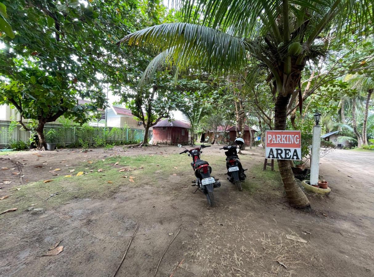 Beach Placid Resort Powered By Cocotel Ocoy Buitenkant foto