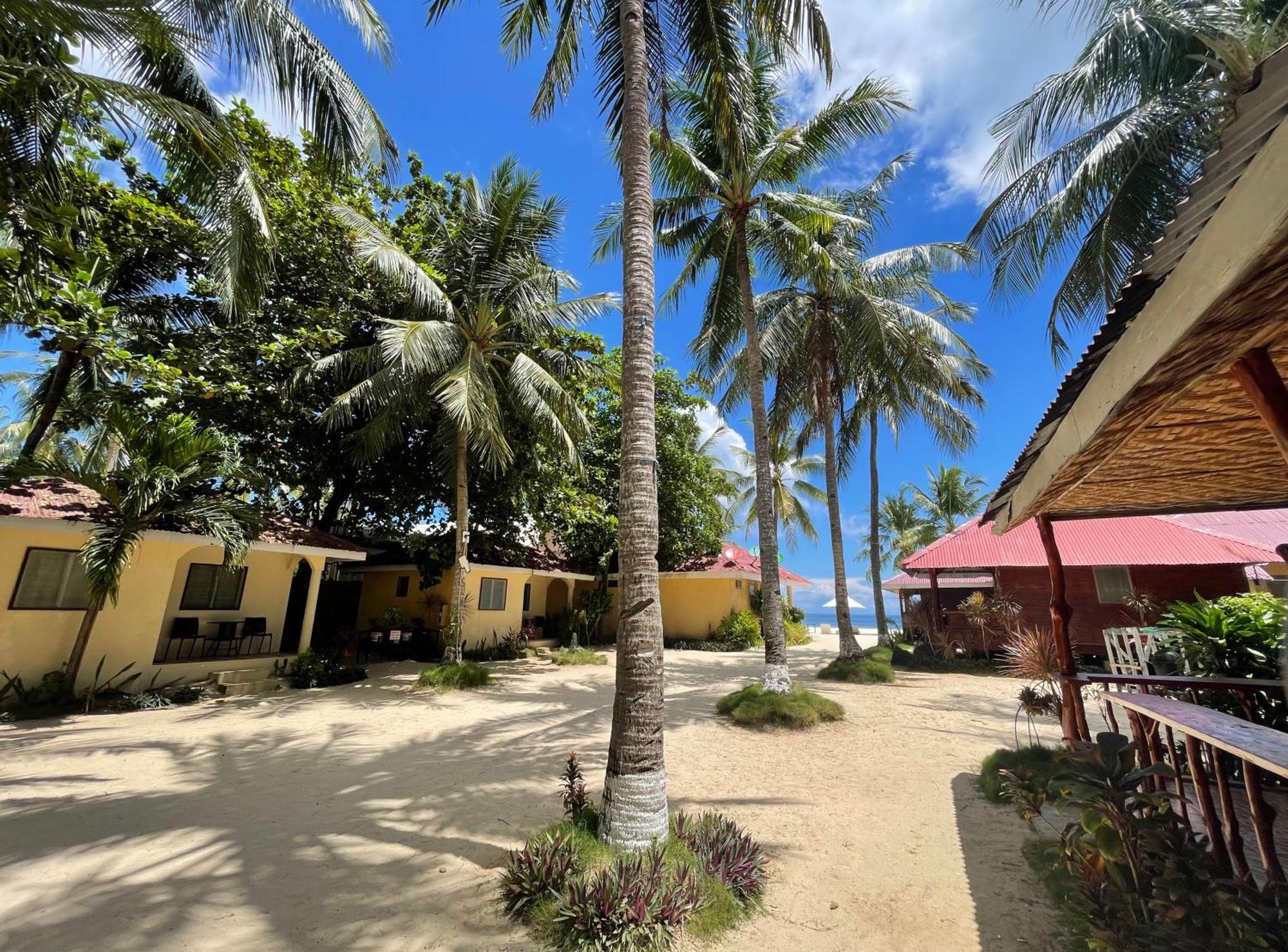 Beach Placid Resort Powered By Cocotel Ocoy Buitenkant foto